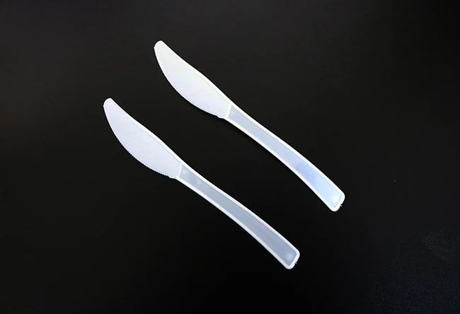 disposable knife.jpg