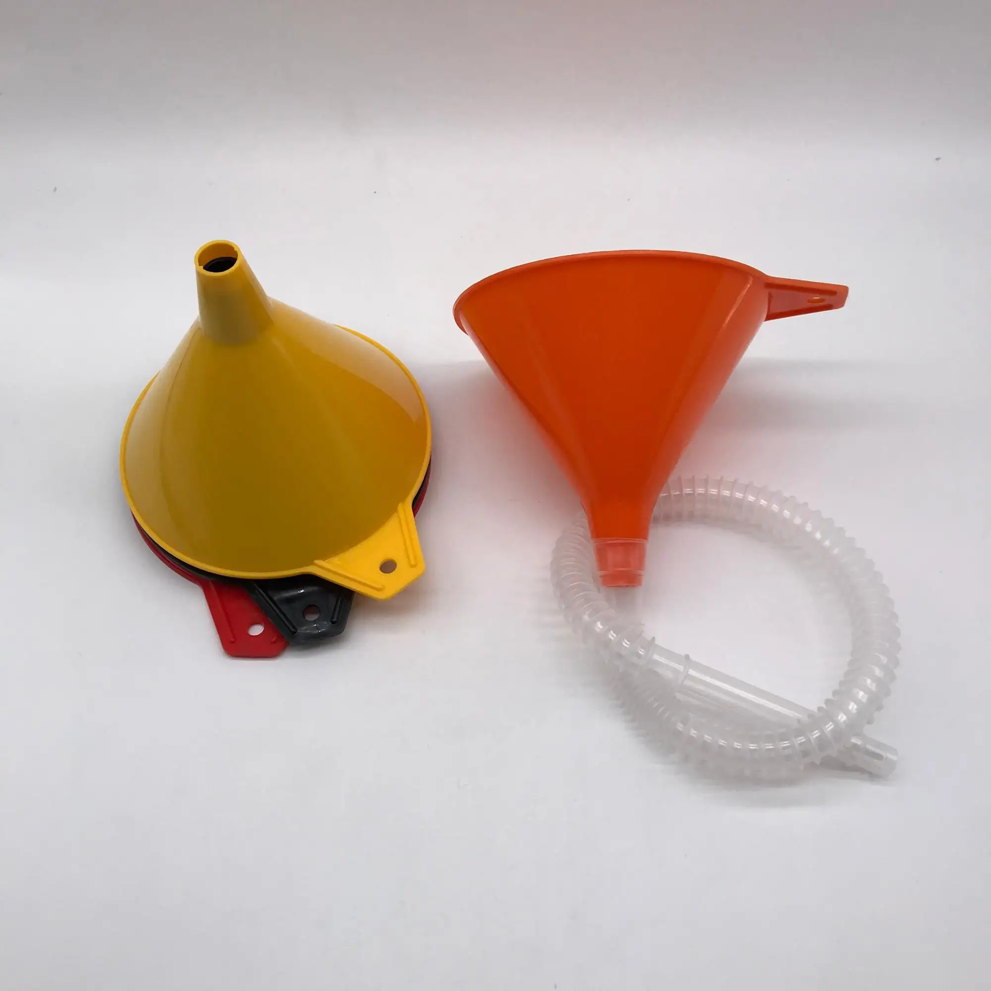 Qm Taizhou Food Grade Beer Funnel Plastic Long Flexible Hose Plastic
