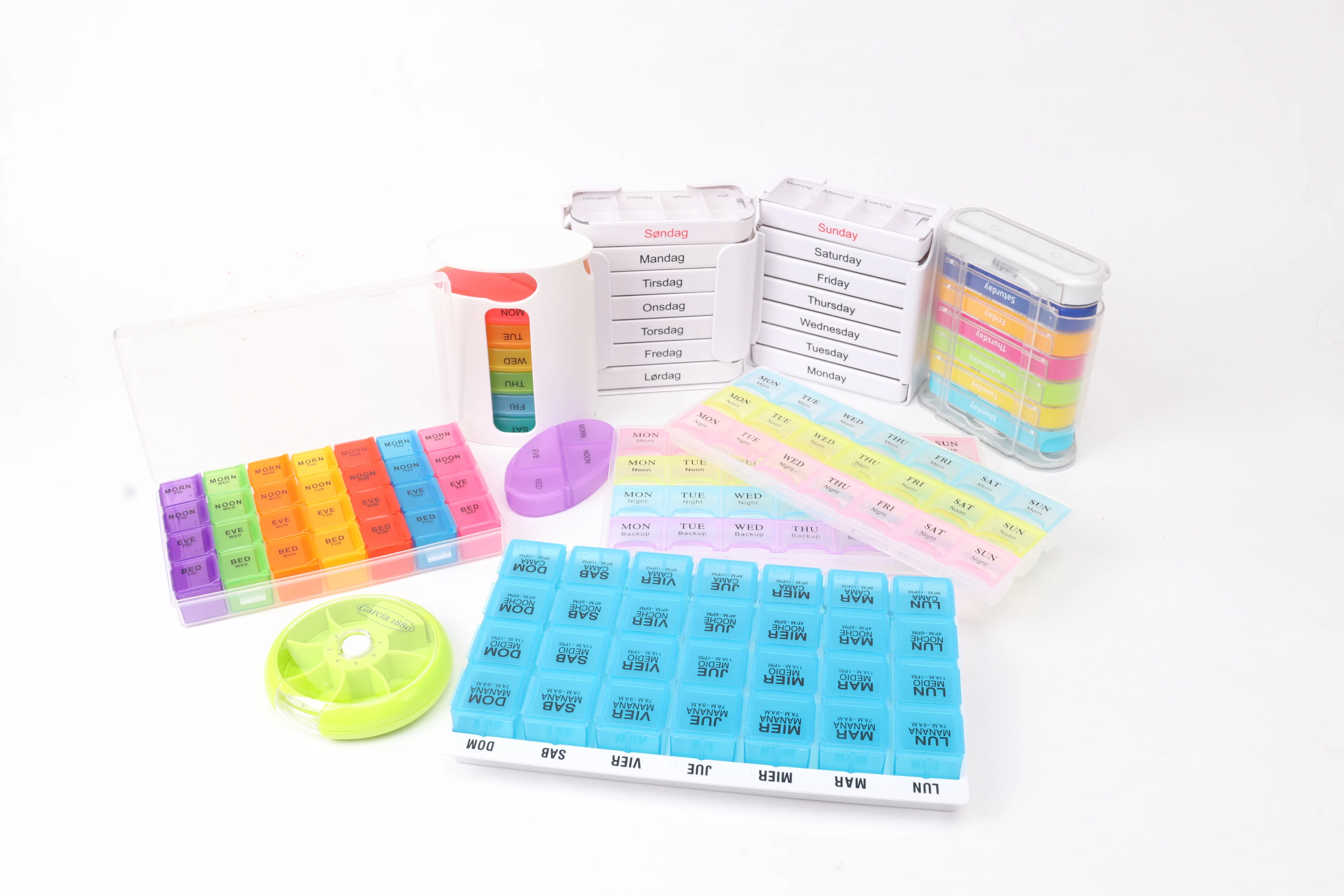 Factory Price Colorful Round Travel 7 Day Pill Box Organizer Portable