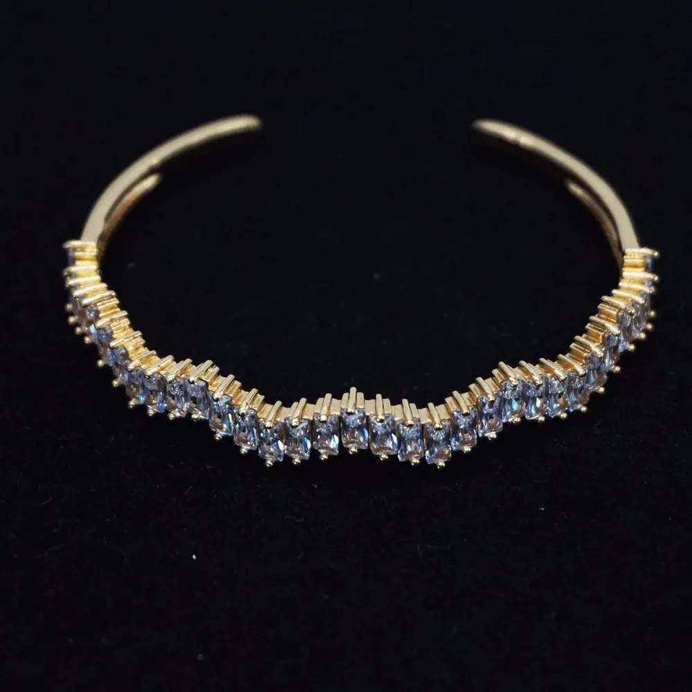 广州镀金时尚铜合金首饰镶嵌