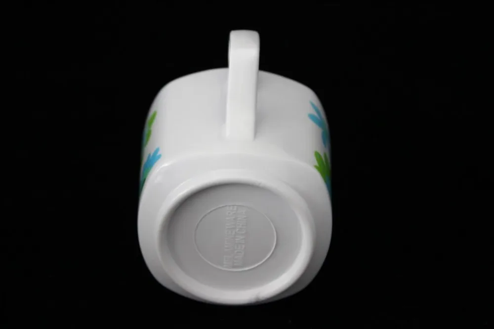 Flower-shaped Melamine cup
