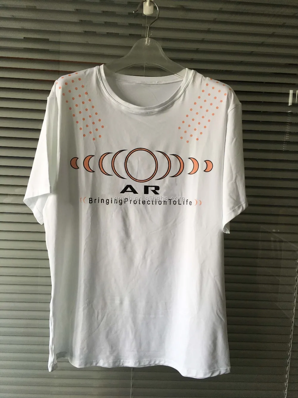 2017 Magic Uv Color Changing T Shirt Custom Service Promotion T Shirt