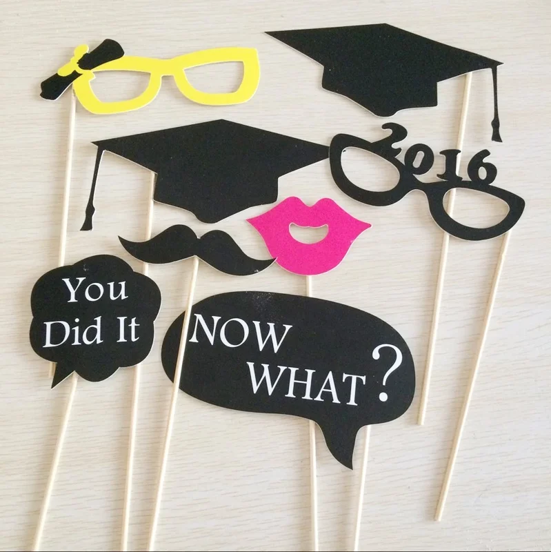 diy graduation photo booth props