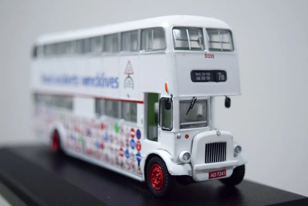 double decker bus toy model