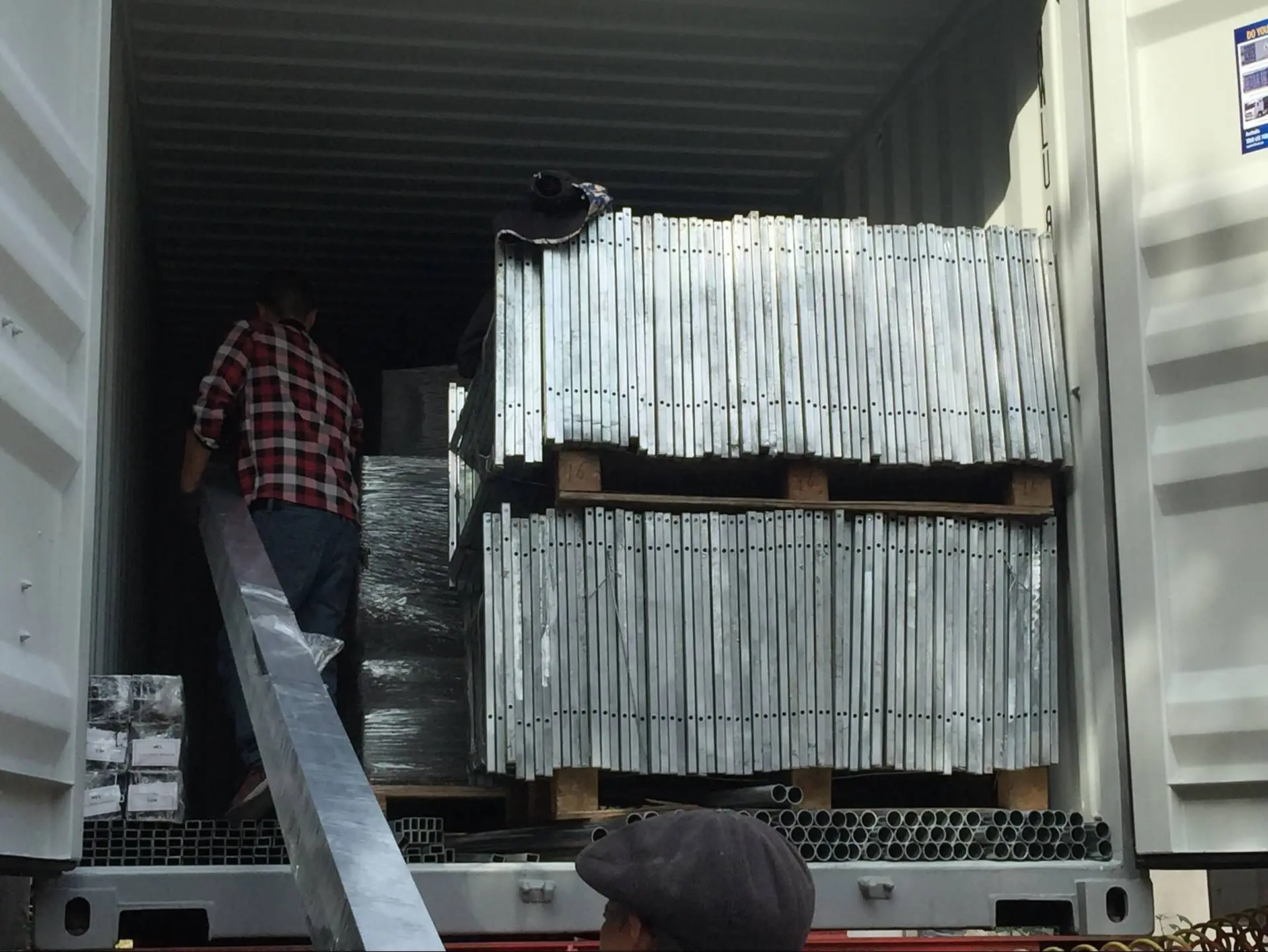 LOADING PICTURE.jpg