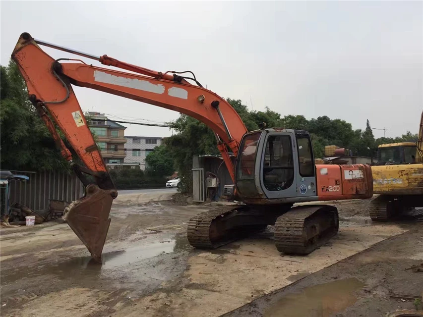 Negotiable Price Used Hitachi Excavator Ex200-5 Crawler Excavator Ex200 Sns-Brigh10