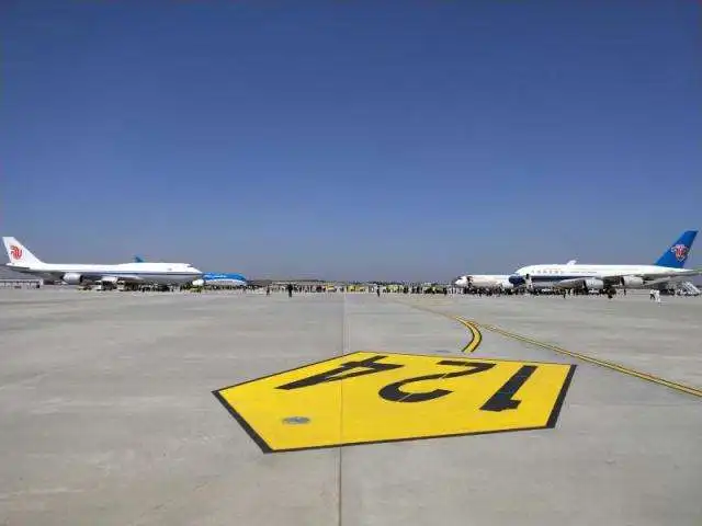 road marking 
