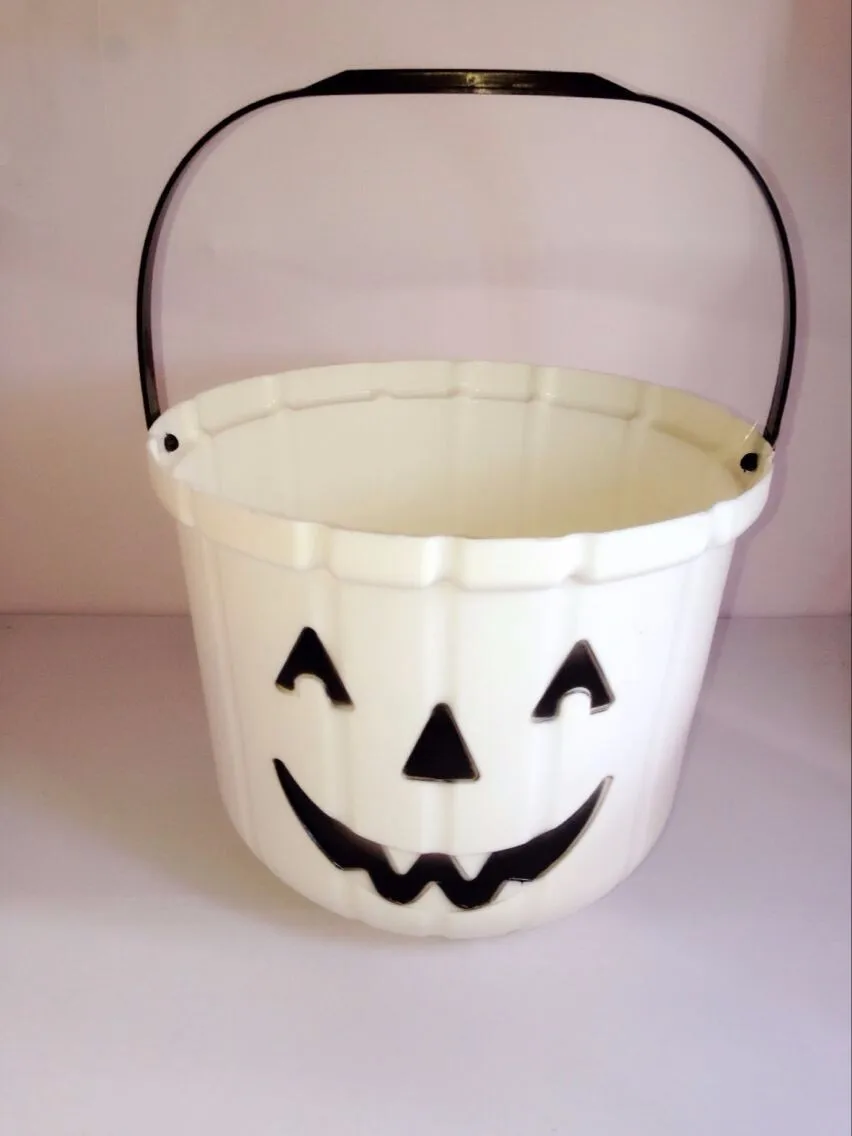 Plastic Halloween Pumpkin Bucket Halloween Candy Bucket Halloween
