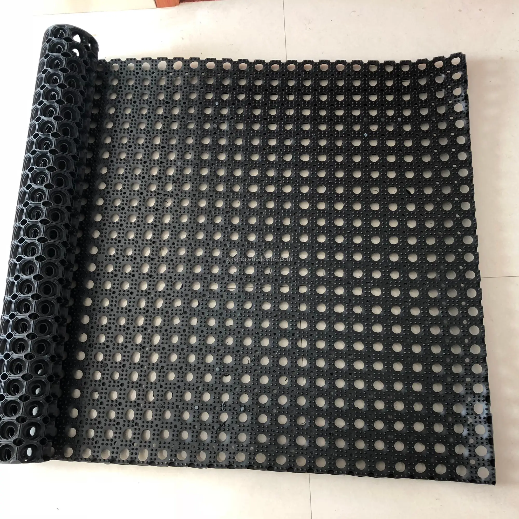 Heavy Traffic Anti-Fatigue Rubber Mat with 8mm Thickness and 90x150cm Size for High Traffic Areas
