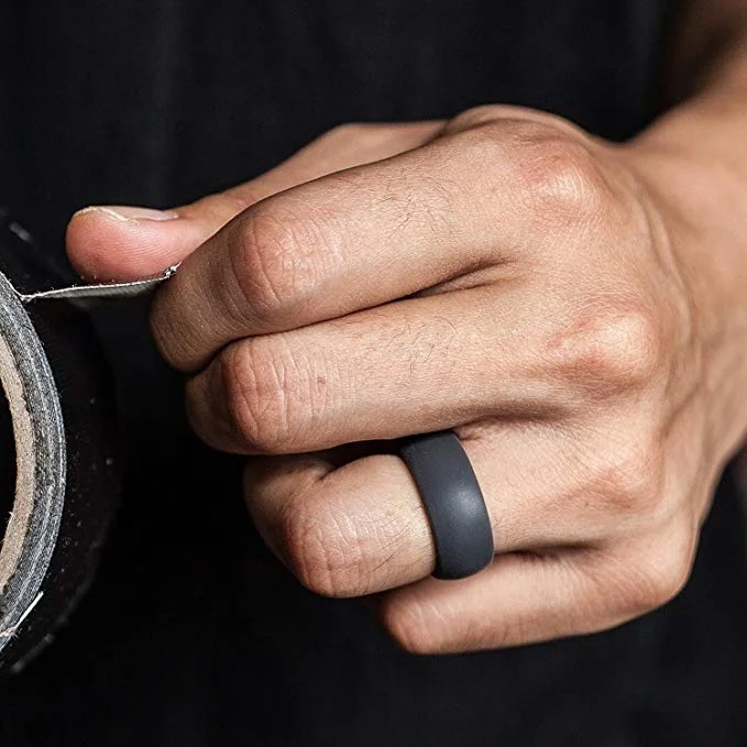 wholesale waterproof engraved engagement silicone finger ring