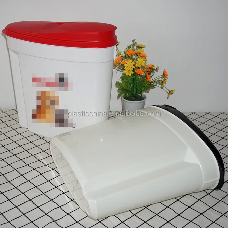 https://sc01.alicdn.com/kf/HTB1wpWfSFXXXXceXXXXq6xXFXXXz/Plastic-cat-dog-pet-food-storage-bucket.jpg