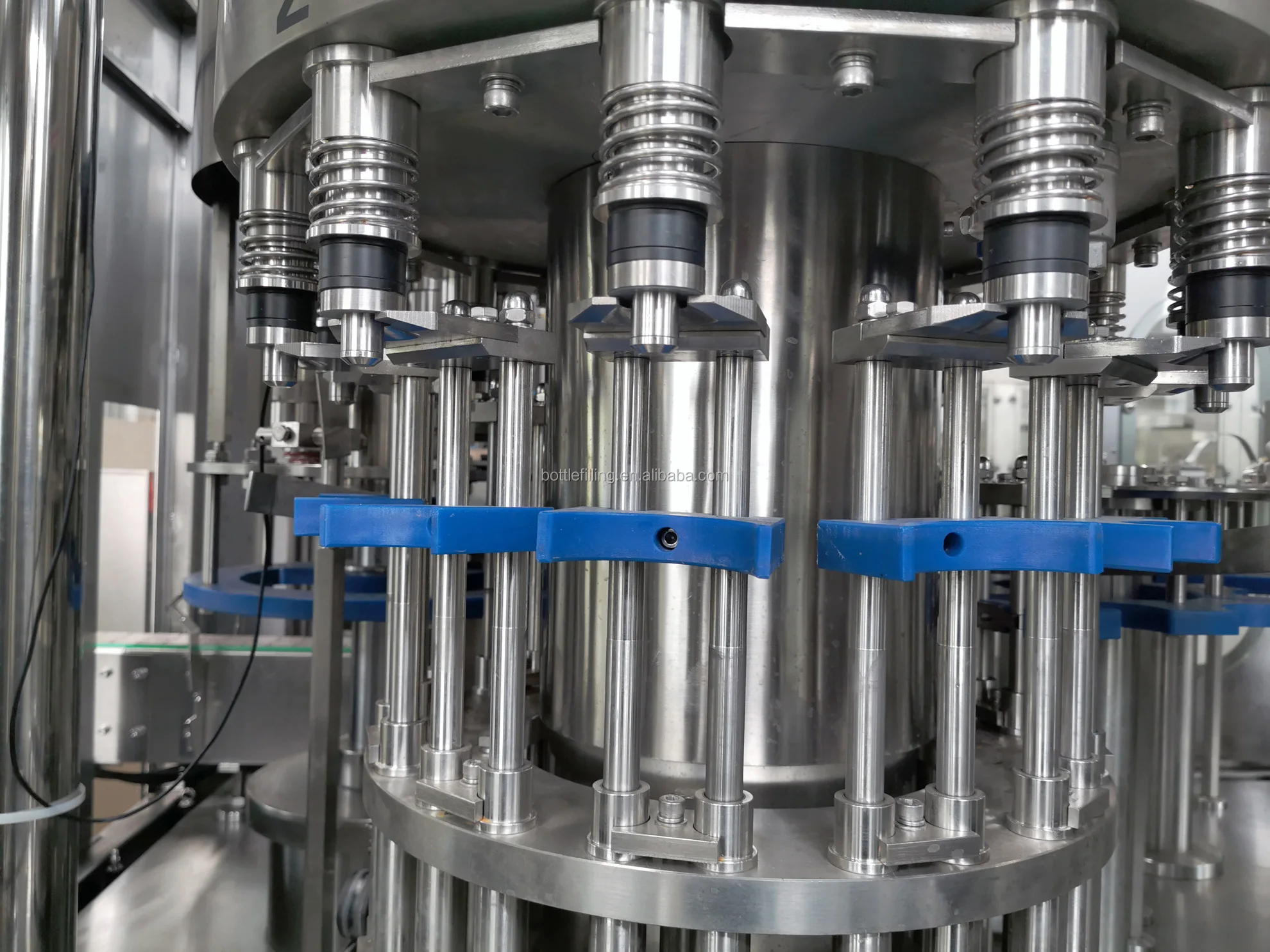 Material Ss304 Full Automatic 5000bph Small Business Manufacturing