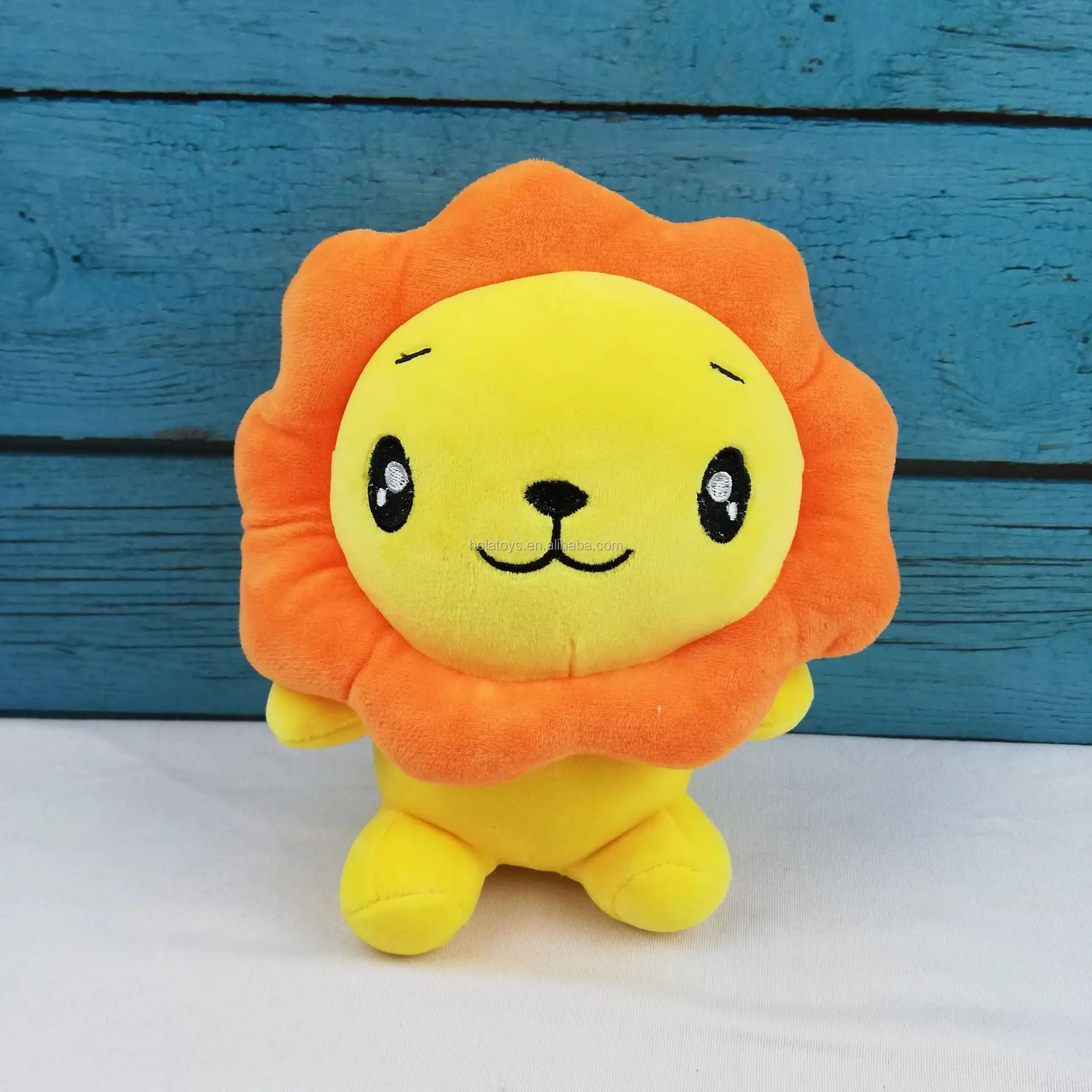 small lion toy