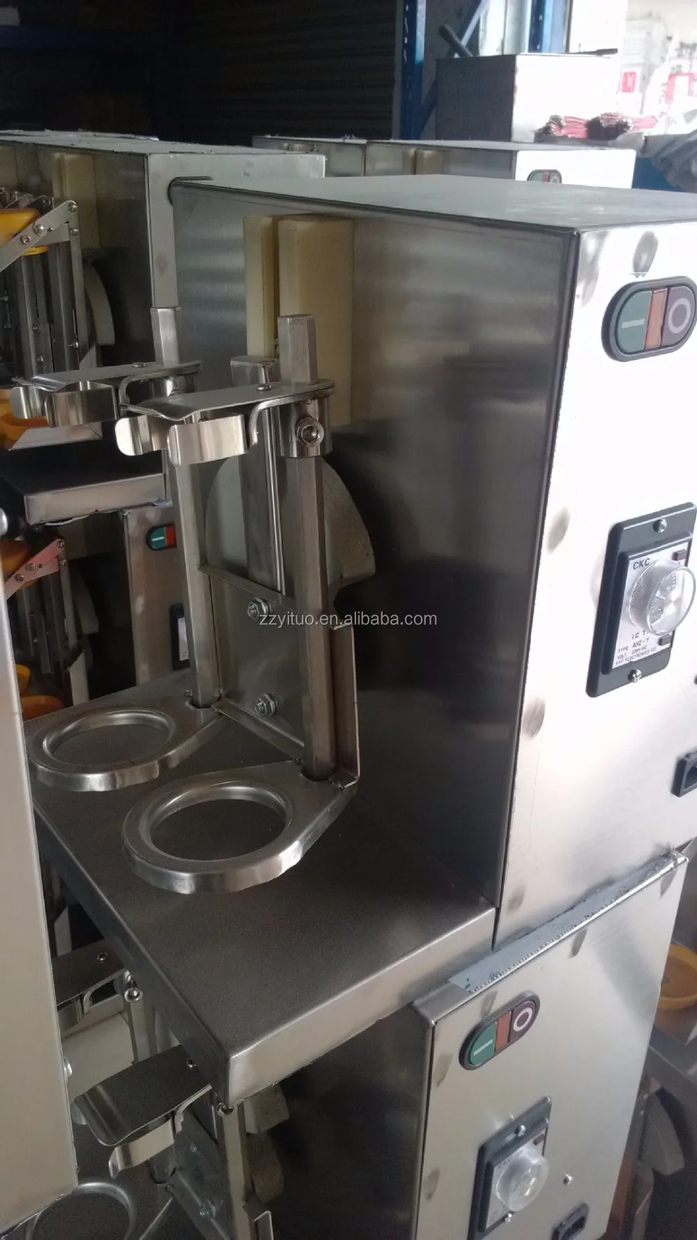 Ce Certificate Automatic Cocktail Shaker Machine /double Bottles Shaking Machine For Bubble Tea