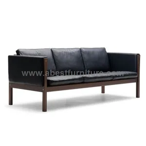 Danish Wegner Ch163 Sofa Danish Wegner Ch163 Sofa