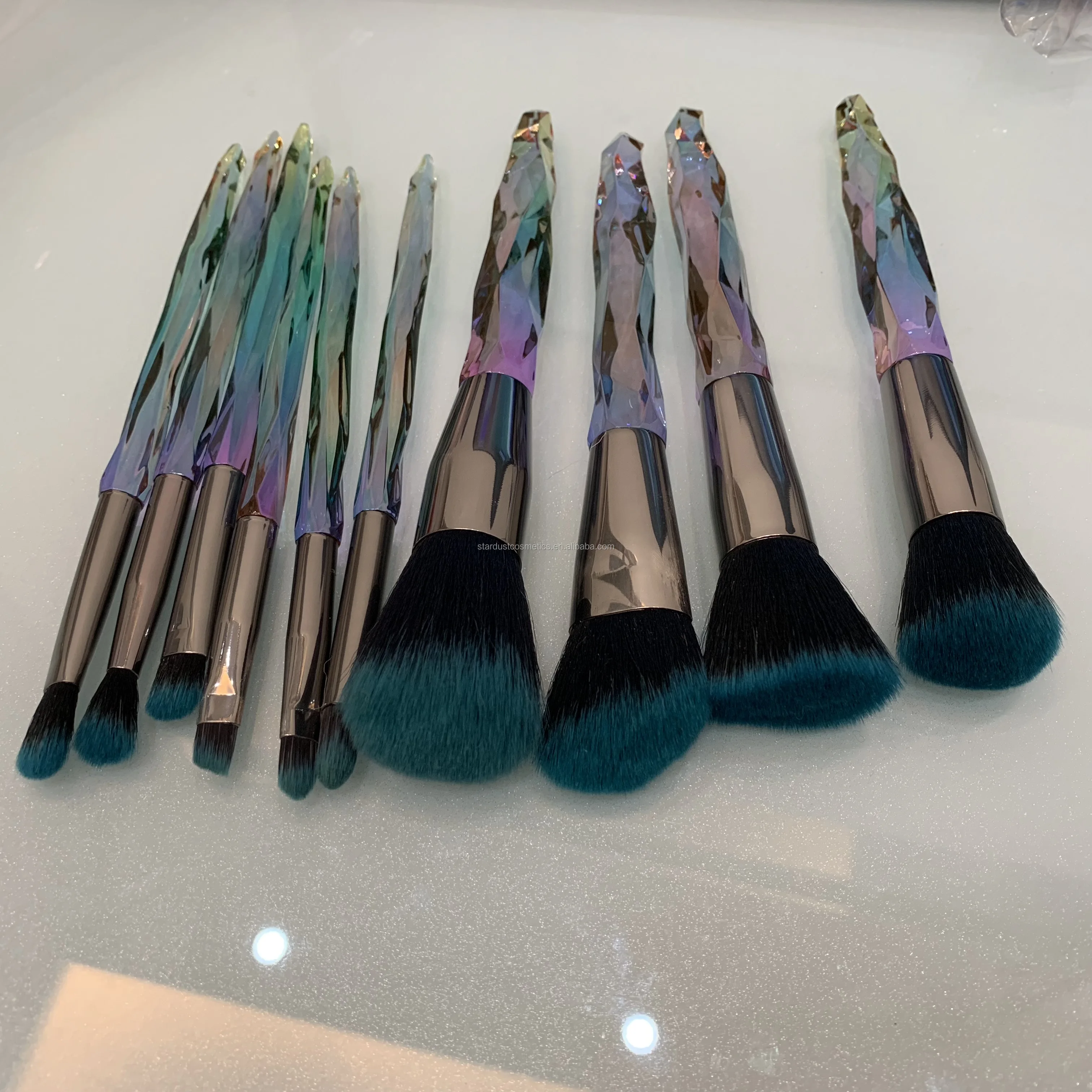Holographic Crystal 13 Pcs Synthetic Hair Makeup Brushes Private Label
