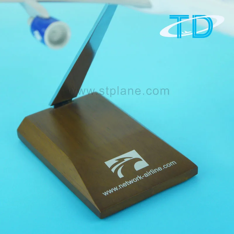 network B747-40037cm7.jpg