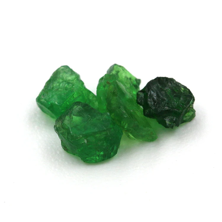 Green Garnet Raw Material In Wholesale 