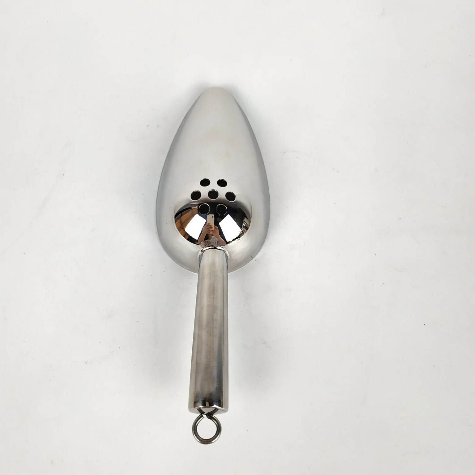 ice shovels with holes