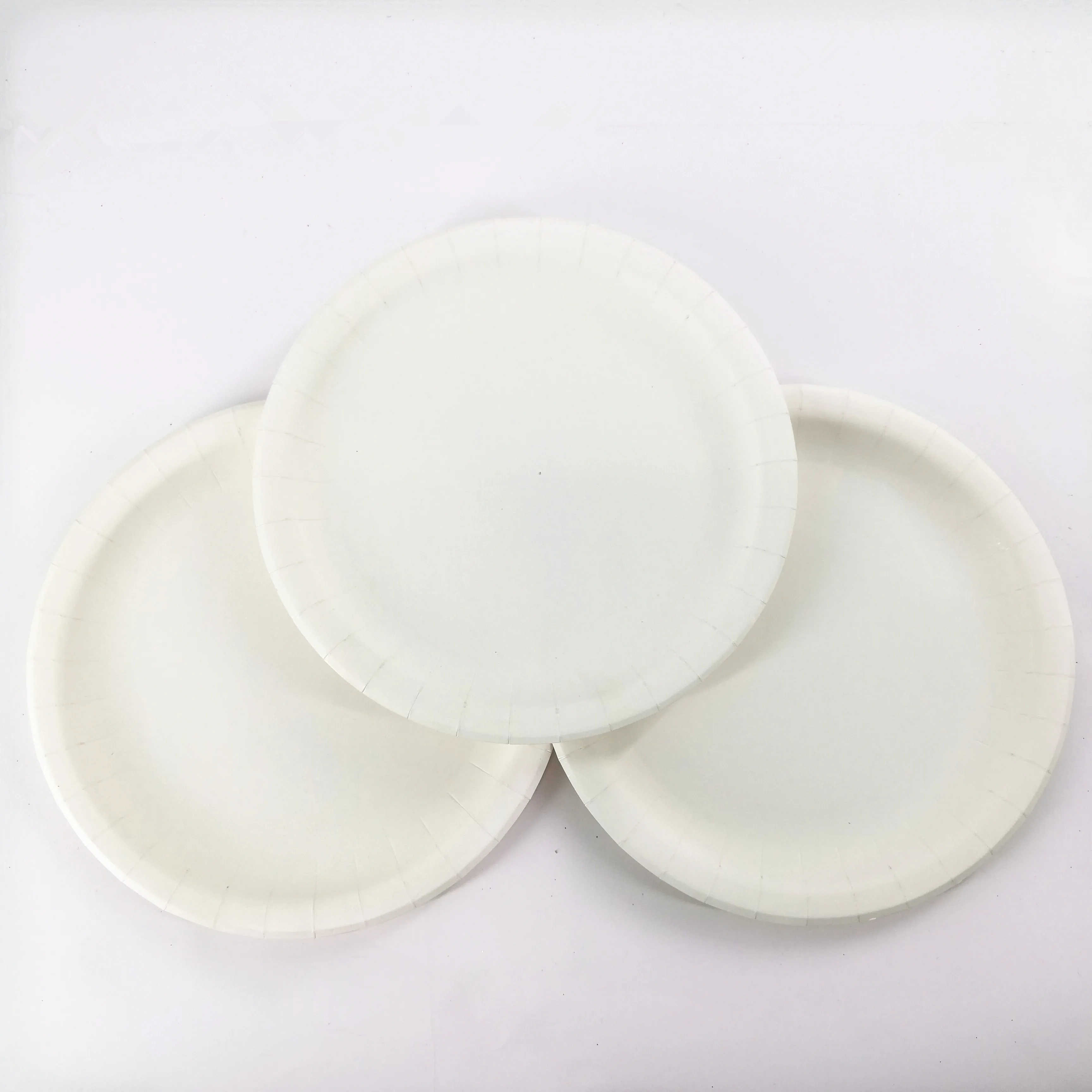 cheap white paper plates