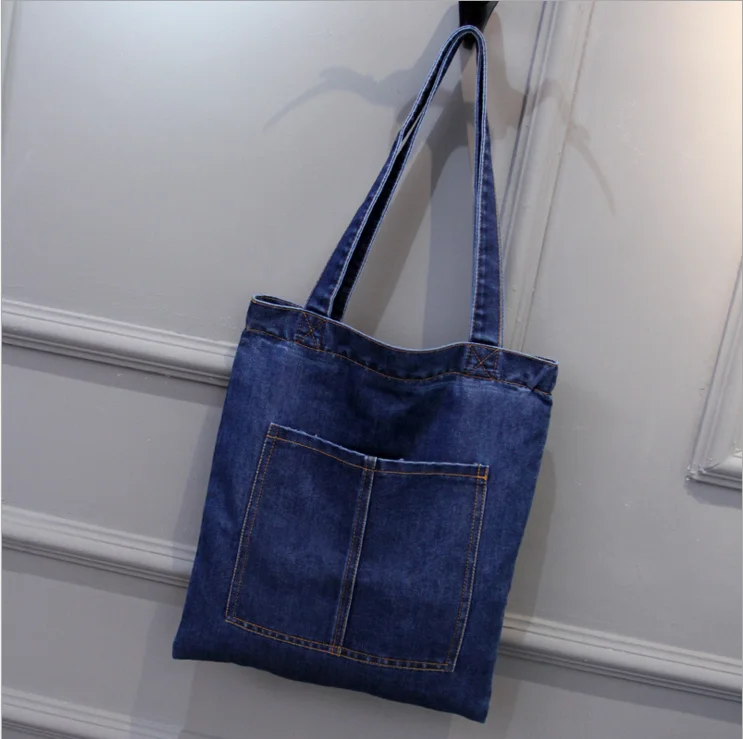 sacola feita de calça jeans