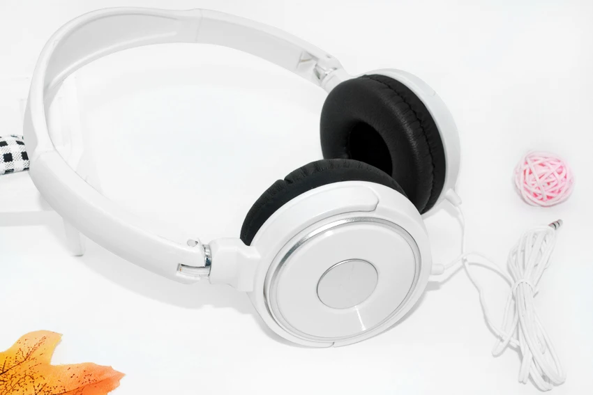 Bulk Cheap Head Phone On Ear Headphone Brand Name Headphones For Gift