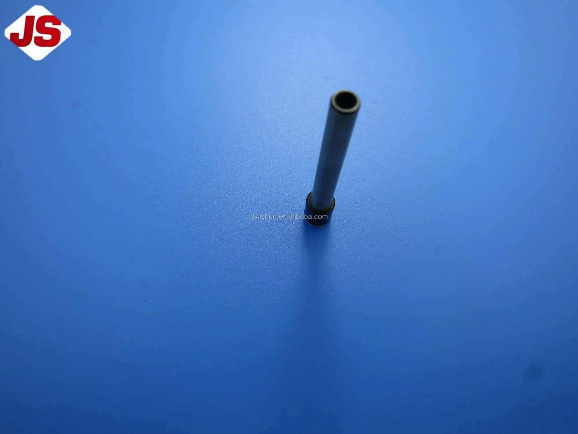 TITAN DK2500 2502K HIGH ACCURACY INDUSTRIAL CARPET OVEREDGING SEWING PARTS SEWING ACCESSORIES GARMENT 25802 THREAD GUIDE
