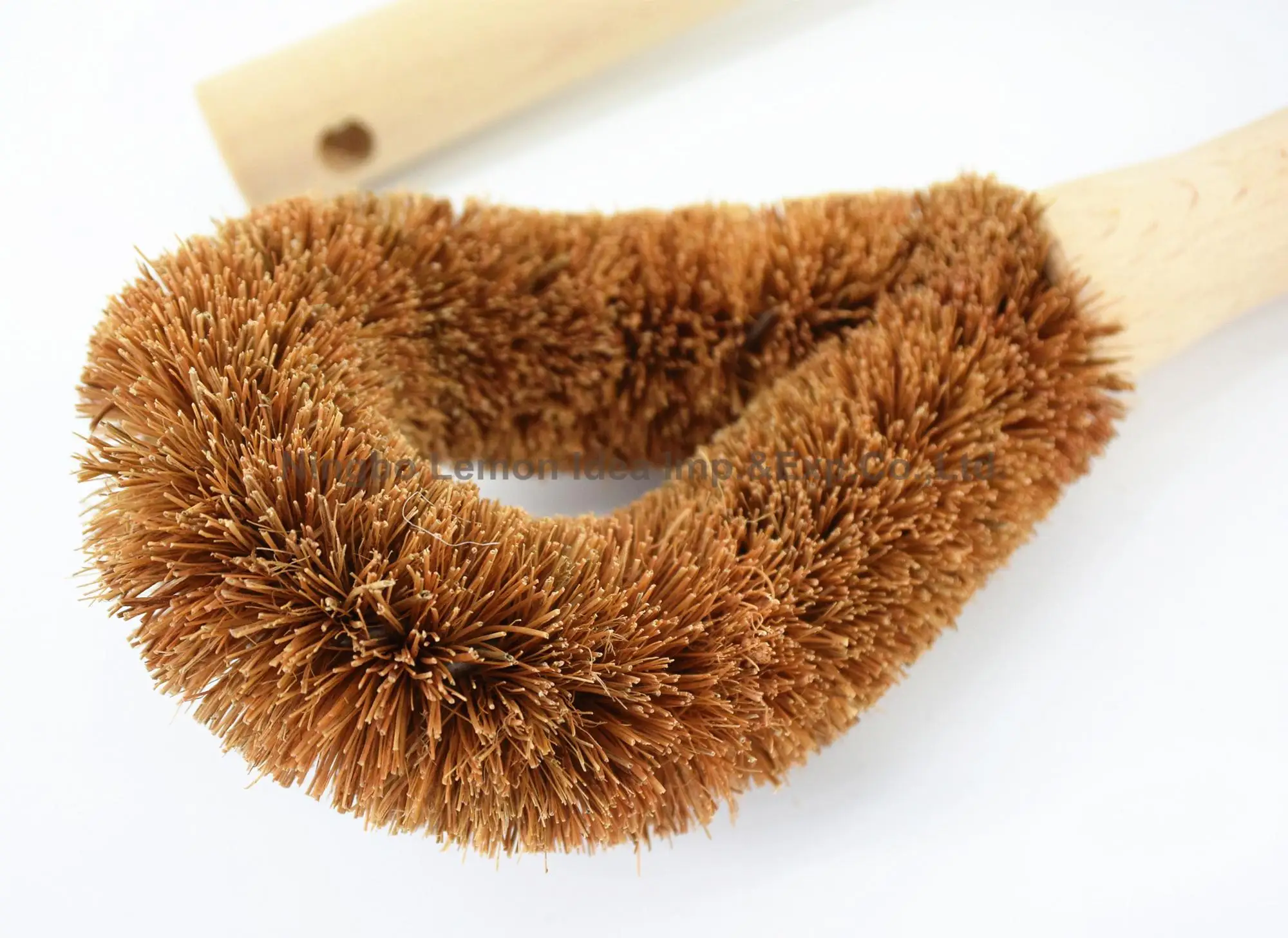 Natural Coconut Palm Pot Brush With Wooden Handle Kitchen Brush Dish ...