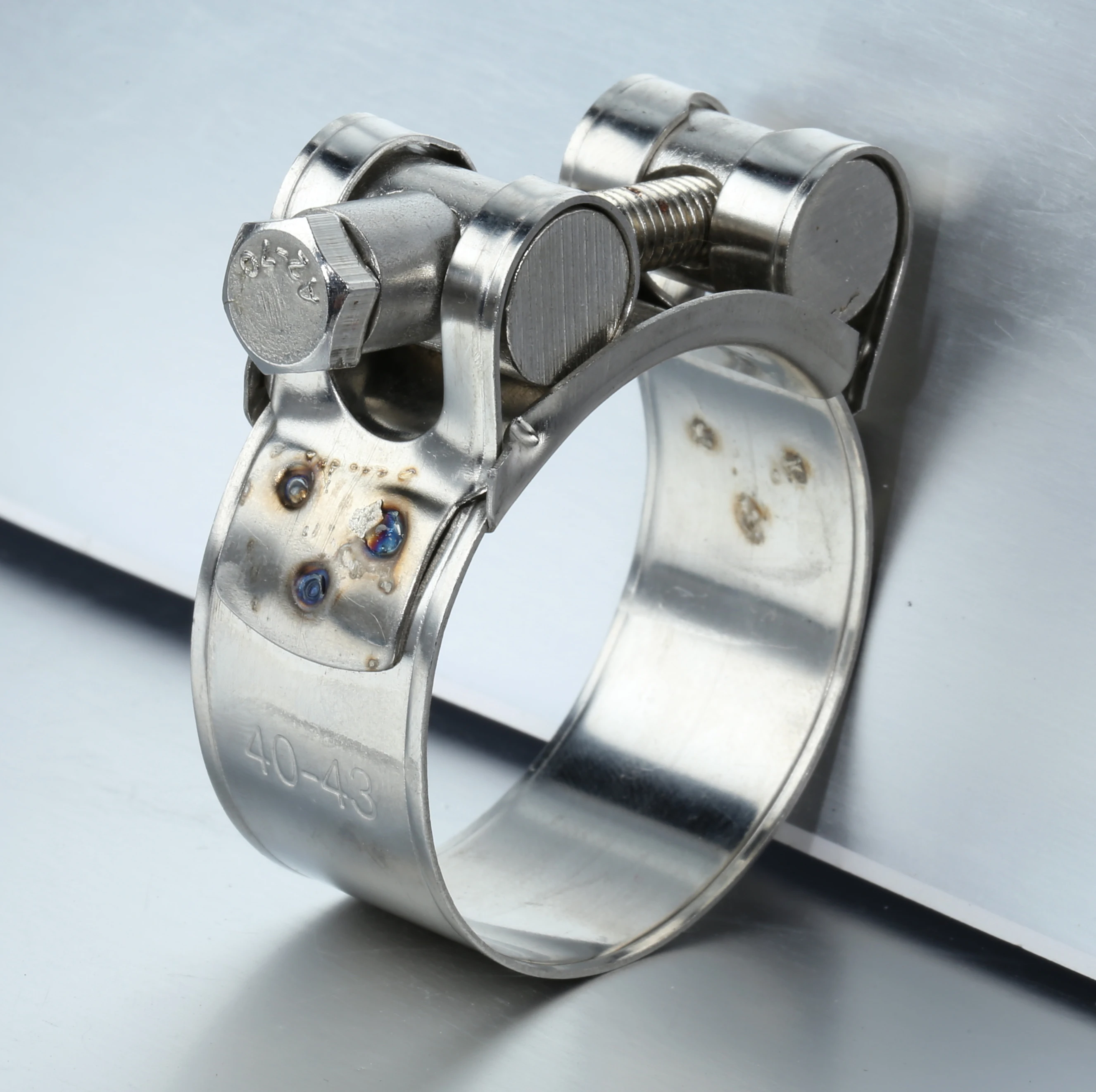 
Heavy duty hose clamp 