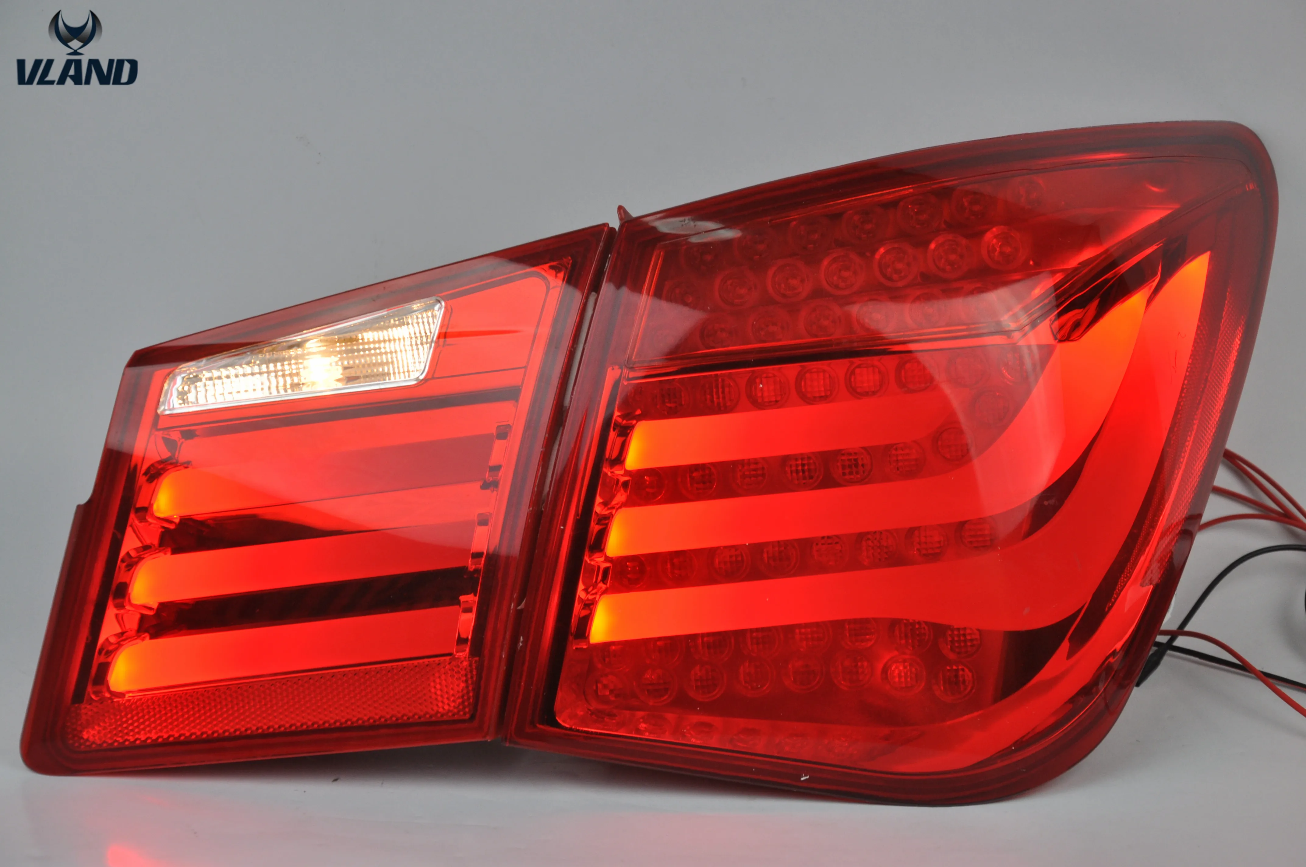 VLAND Factory accessory cruze car tail light for Chevrolet Cruze taillight for 2010-2014 with LED DRL