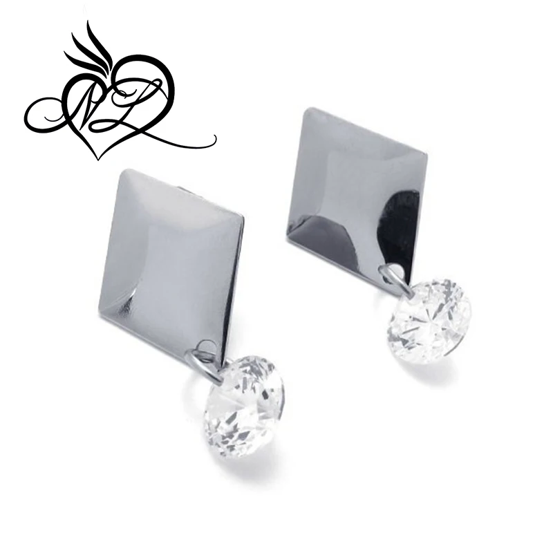 High Quality Designer American Square Shape White Diamond Stud