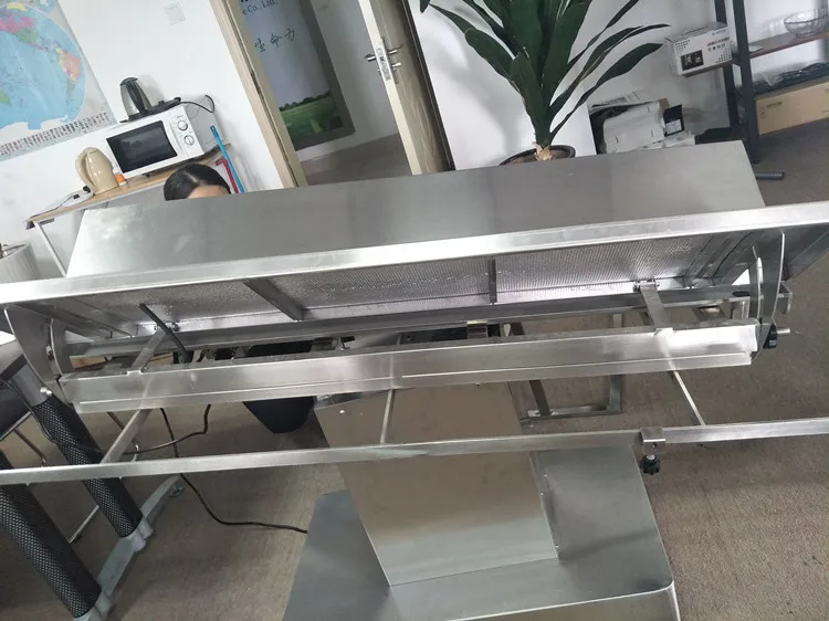 Stainless steel electric operating dog table for sale veterinary surgical table with constant temperature