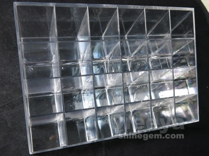 New Arrival clear Plastic Jewelry Box Triangular 1 Grid Plastic clear Acrylic Jewelry Boxes With Crystals