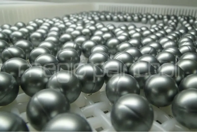 Megio silver paintball