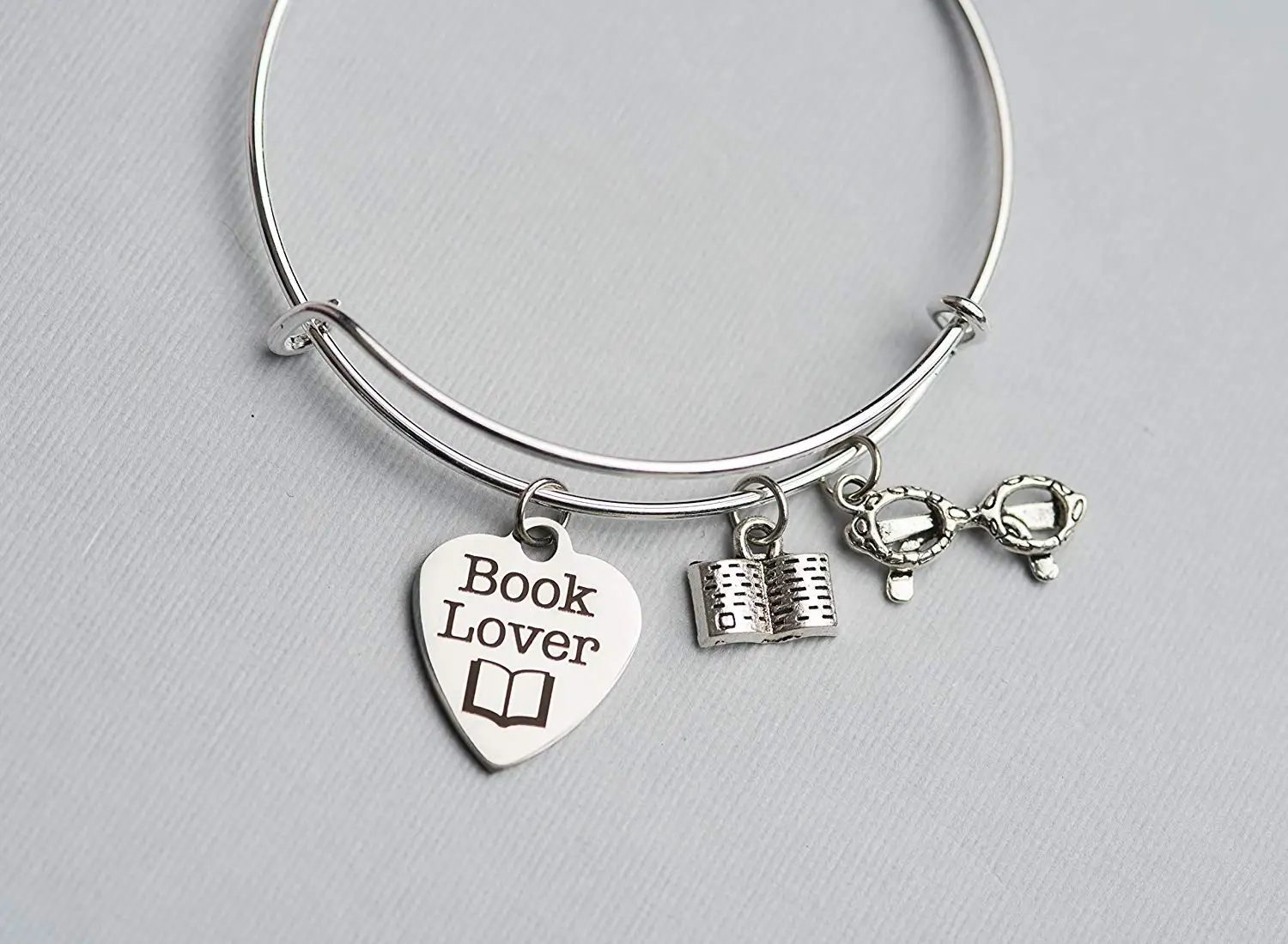 Bracelet book