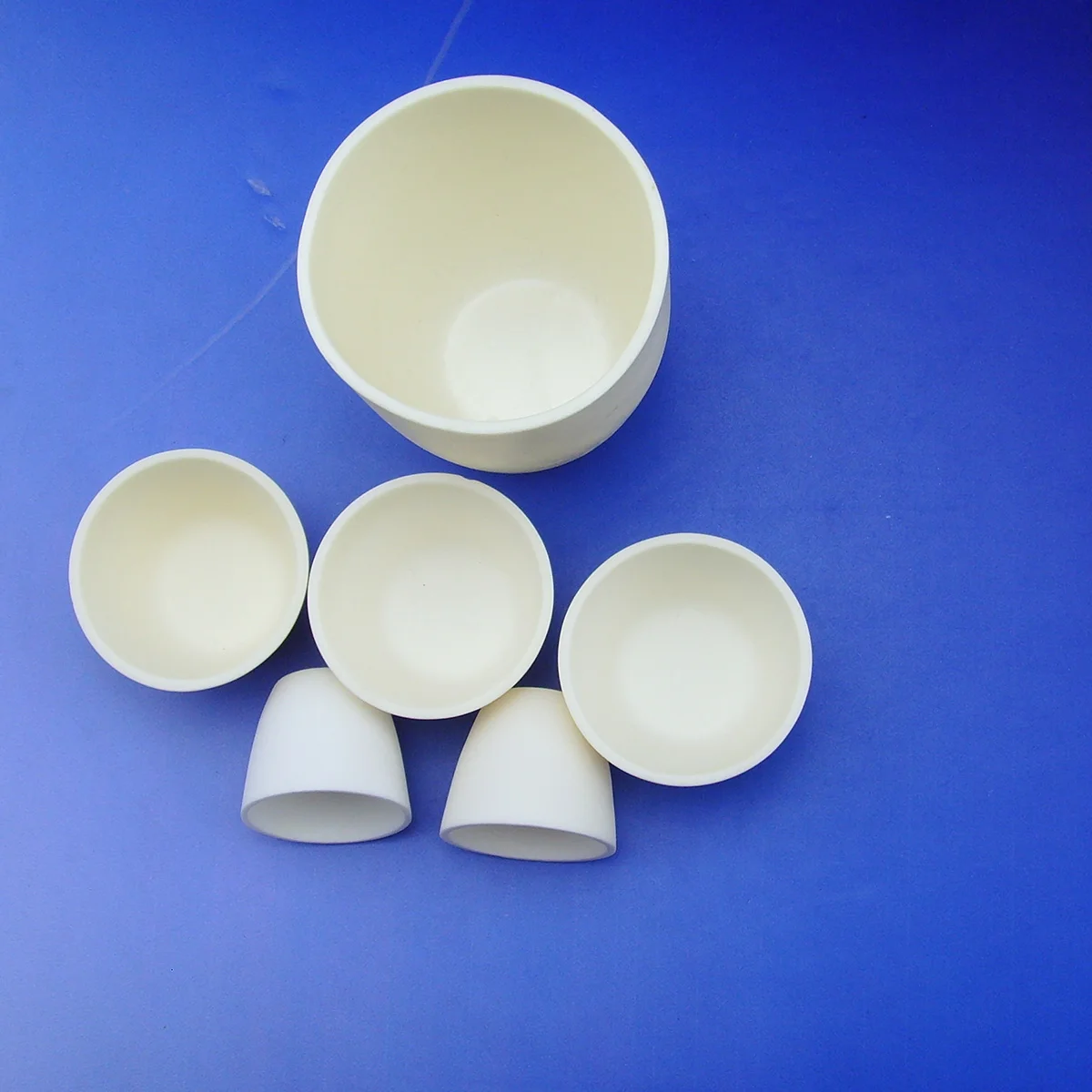 Standard Price 99.5 Alumina Refractory Melting Ceramic Crucible Buy