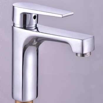 Europese Koud Hot Eengreeps Chrome Gepolijst Kraan Badkamer Wastafel ... Europese Koud Hot Eengreeps Chrome Gepolijst Kraan Badkamer Wastafel ...