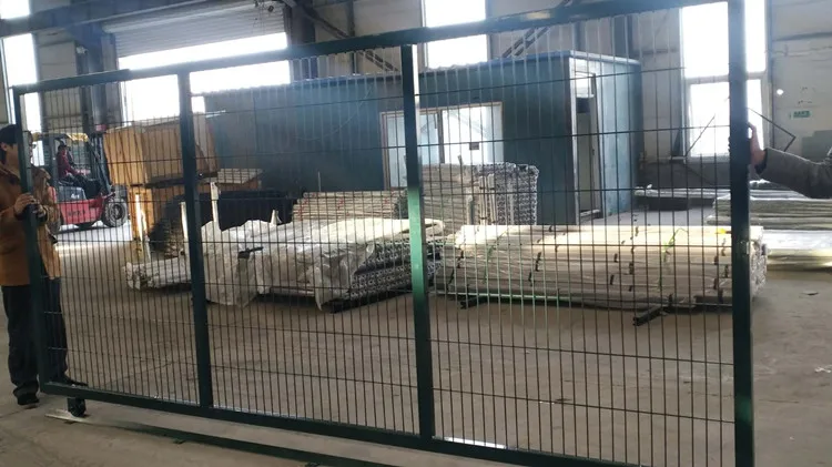 sliding gate 9.jpg