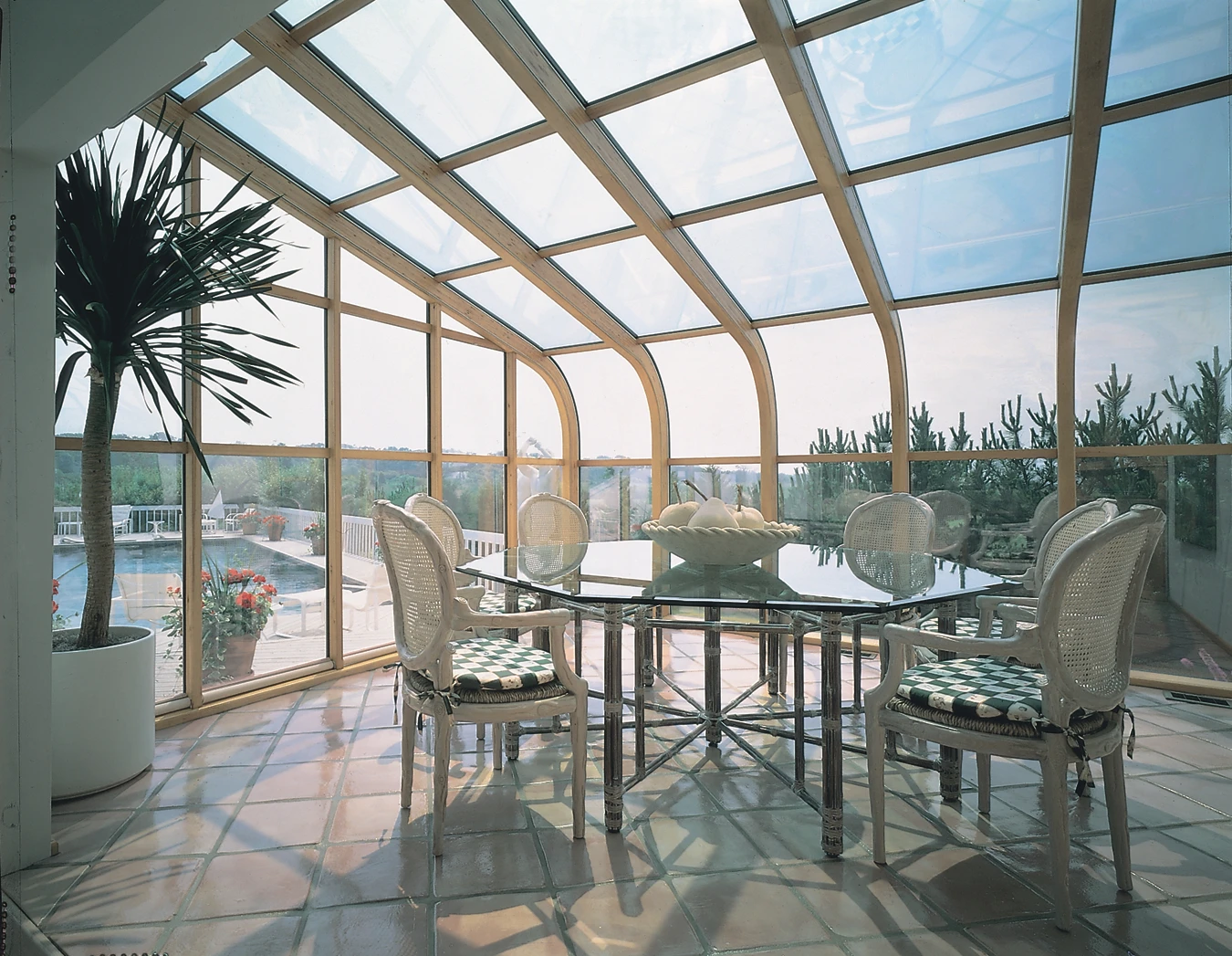 curved-glass-wood-sunroom4.jpg