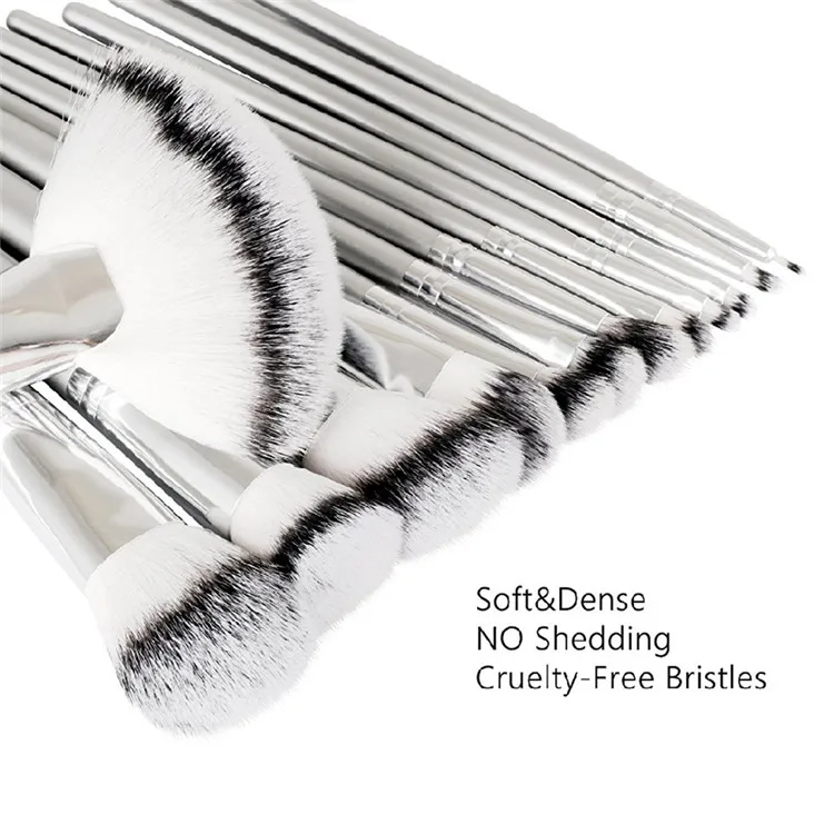 makeup brush.jpg