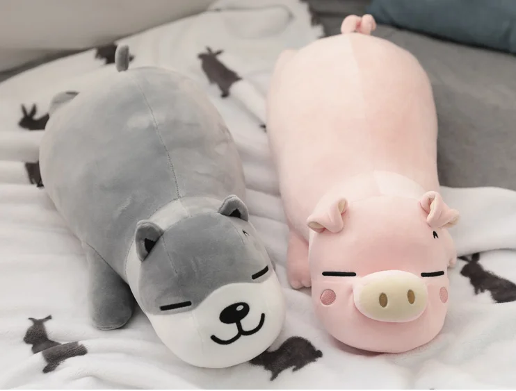 Plush pig pillow (2).png