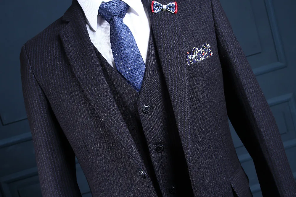 Esmoquin Personalizado De Un Botón Para Hombre,Ropa Formal De Fiesta De  Rayas Plateadas,Azul Marino,(abrigo,Pantalones Y Chaleco) Na21wool - Buy  Traje De Rayas,Azul Marino De Lana Abrigo,De Tuxdos Product on Alibaba.com