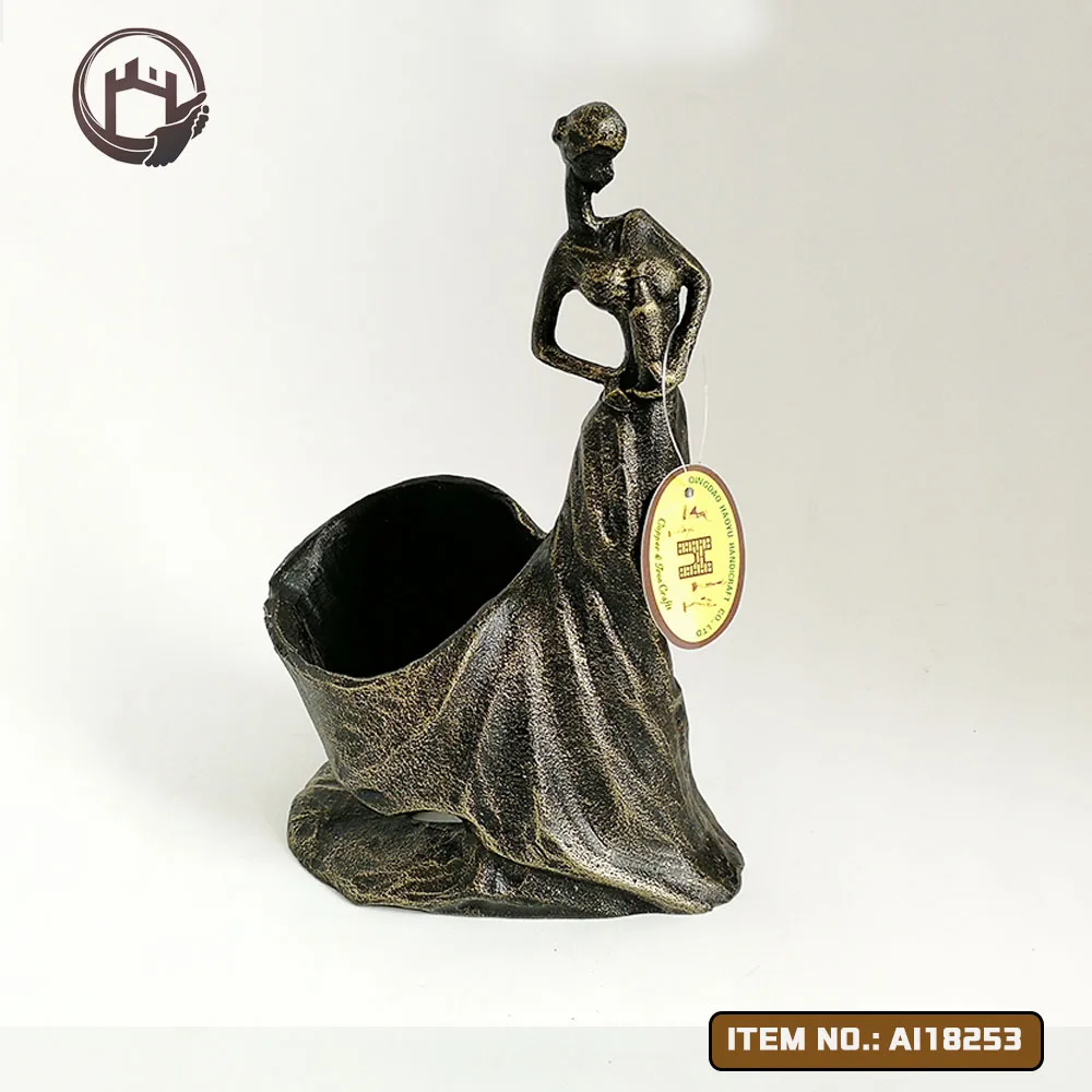 girl shape wine holder.jpg