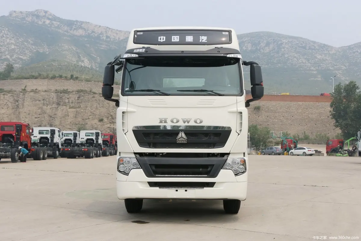 Used Tractor Truck 460HP China Sinotruk Howo T7H Trailer Head Price