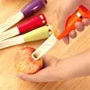 Apple Pulling Plastic fruit pitted coring device is creative effort core splitter kitchen supplies
