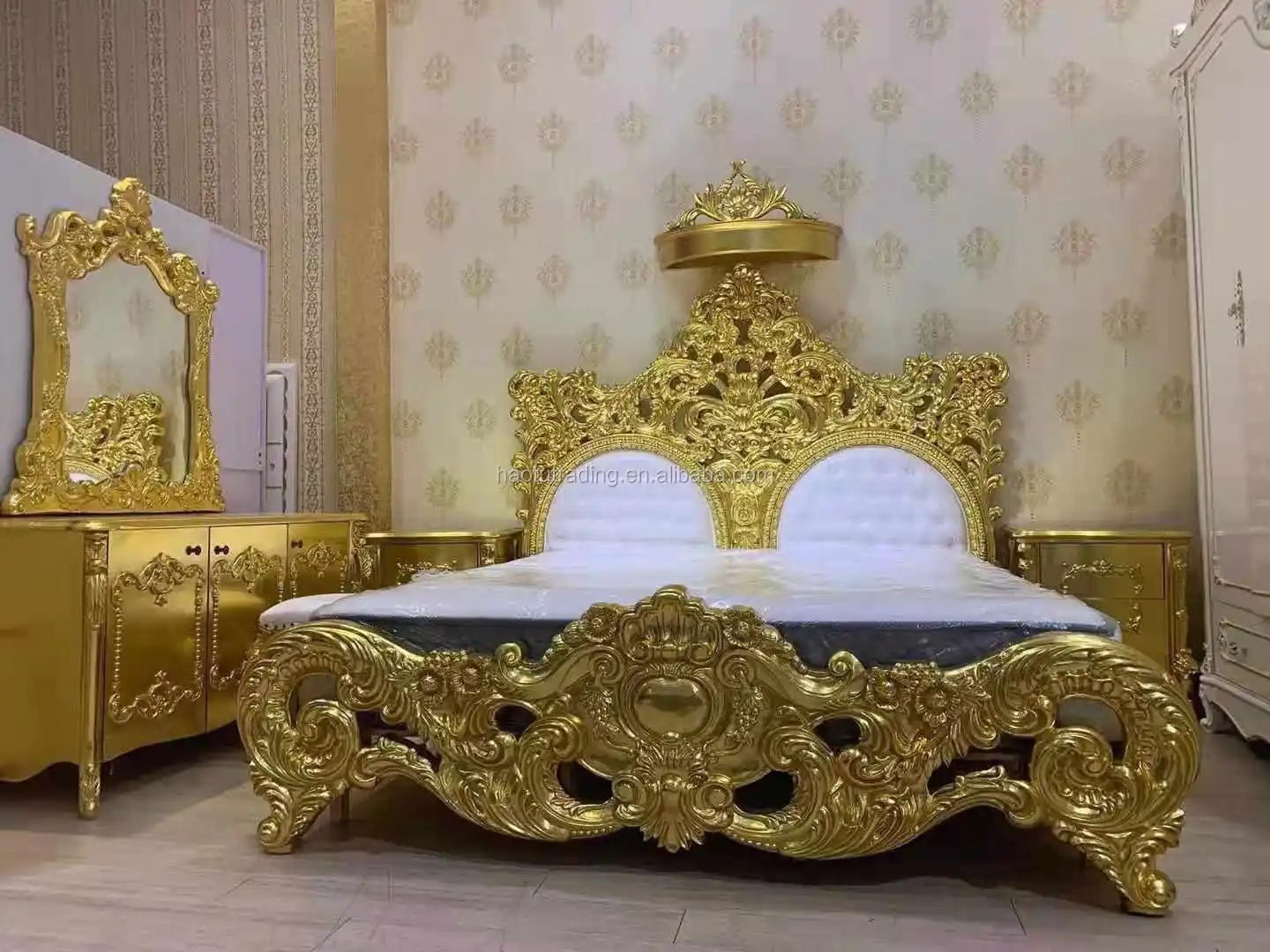产品描述 名称 皇家床 用法 酒店,住宅,别墅,公寓 材料 solidwood