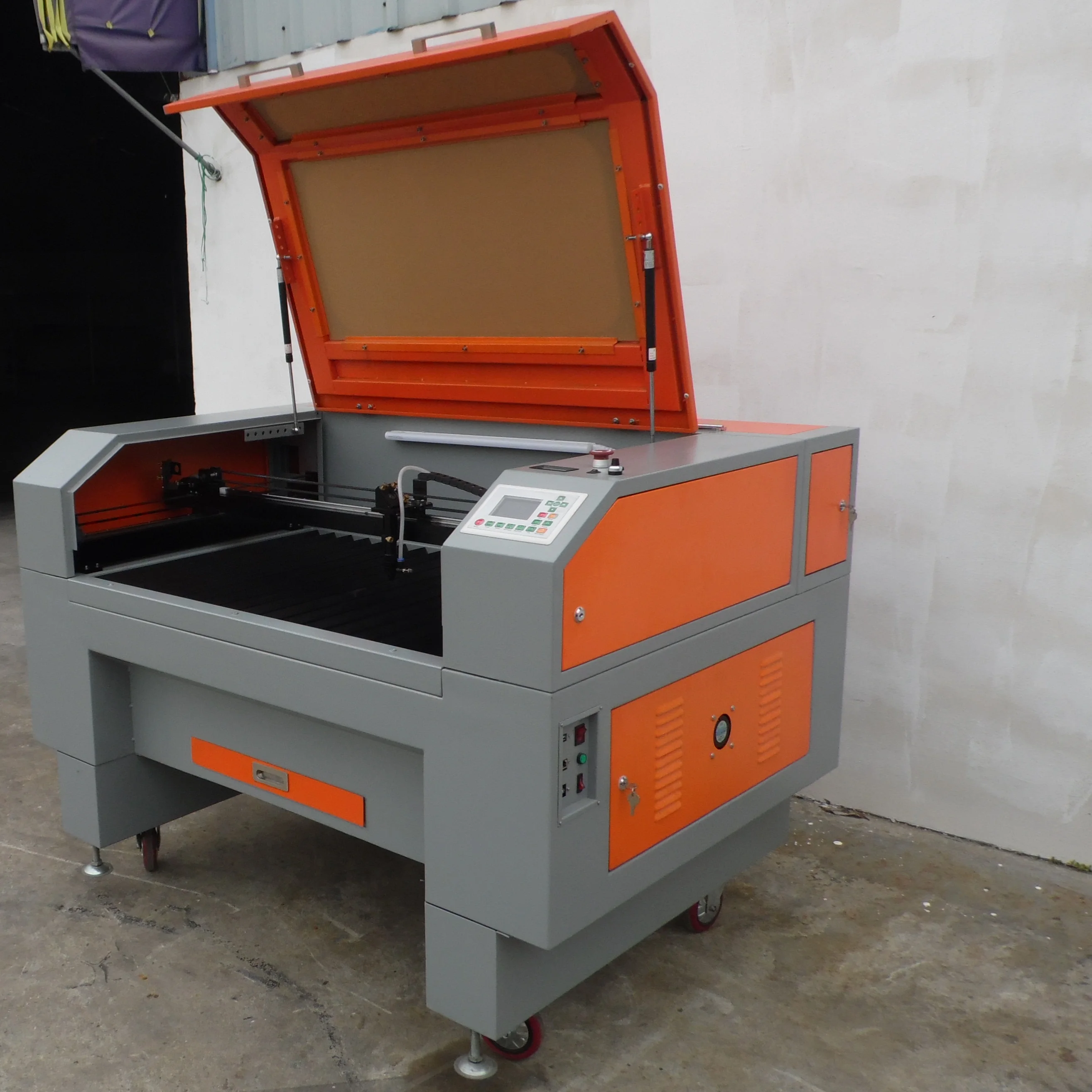 cnc laser cutting machine