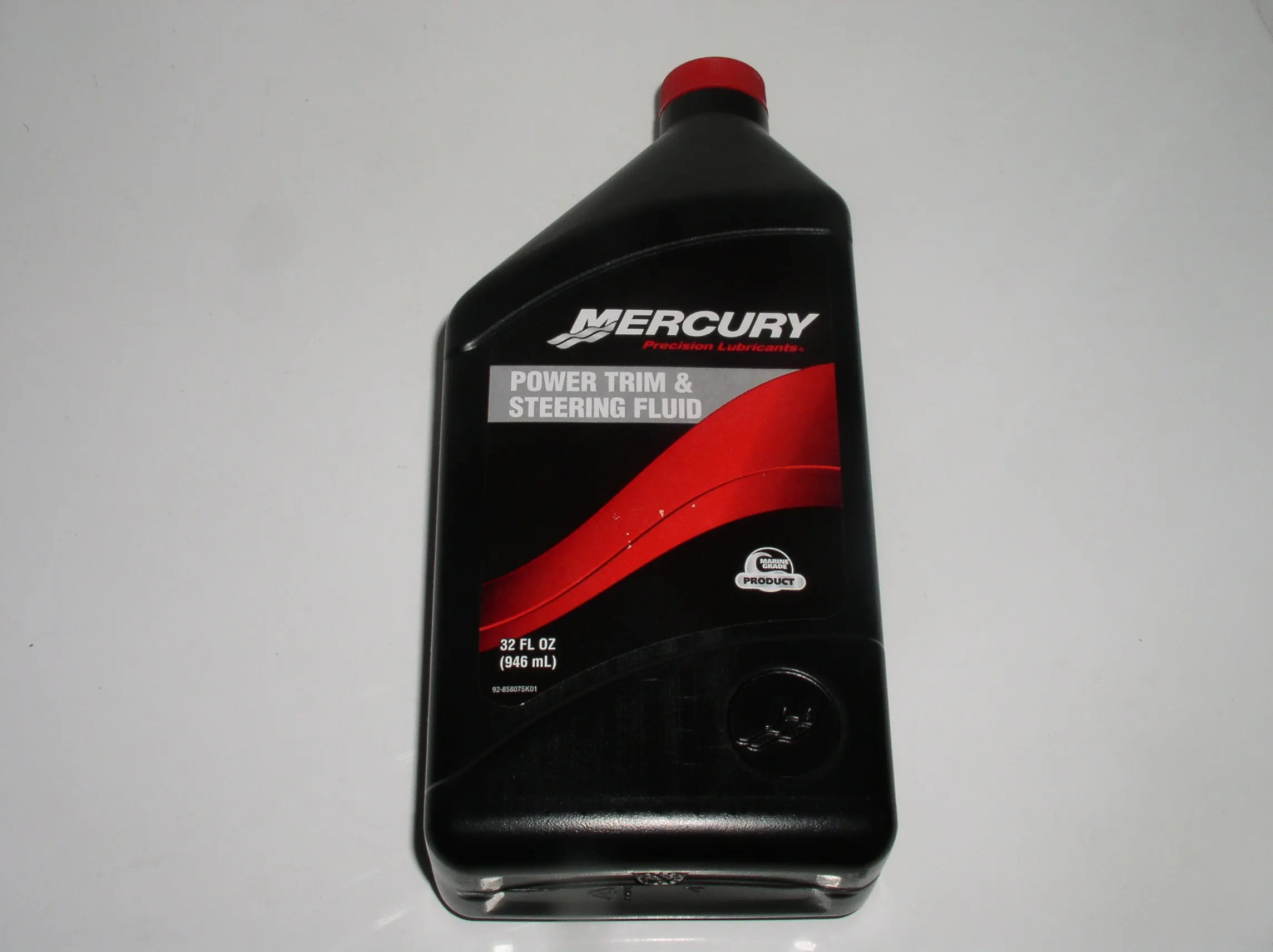 Масло меркури. Mercury SAE 10w-30. Масло Mercury SAE 10w-30. Mercure Power Steering Fluid 0w30. Power Trim Tilt &Steering Fluid.