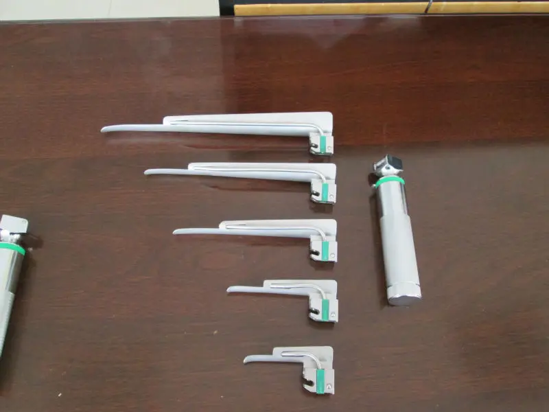 Vet Righthanded Laryngoscope Veterinary Fiber Optical Laryngoscope