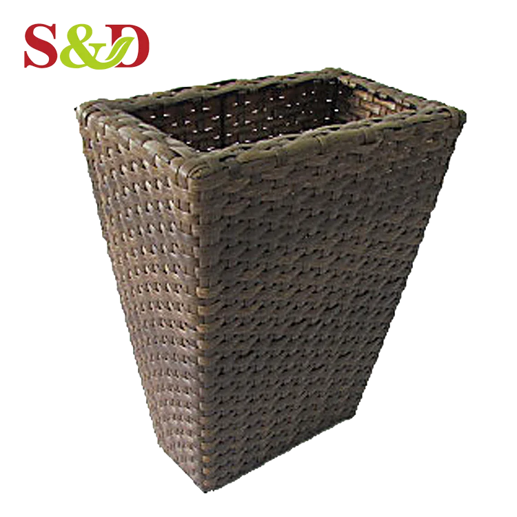 Outdoor Wholesale Decorative Flower Hand Woven Plastic Rattan Garden